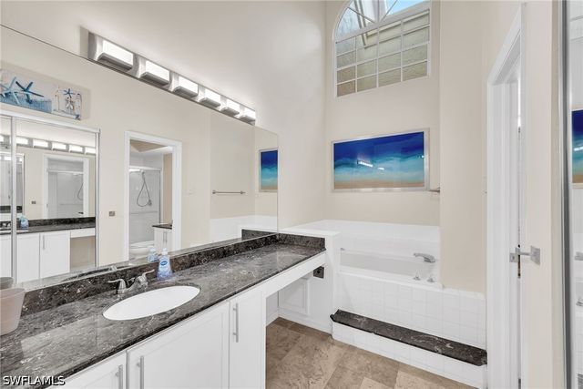 181 Napa Ridge RD E 35, Naples, FL 34119