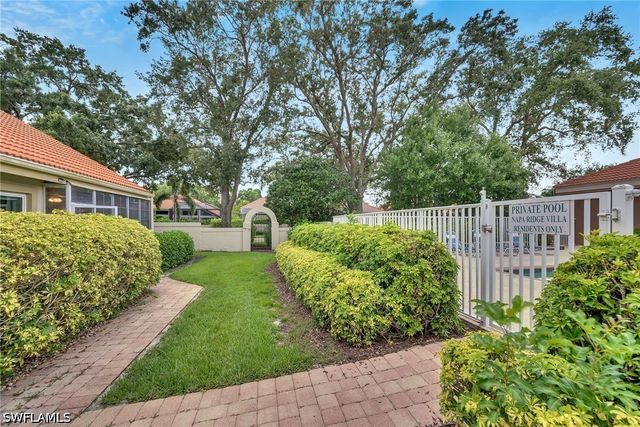 181 Napa Ridge RD E 35, Naples, FL 34119