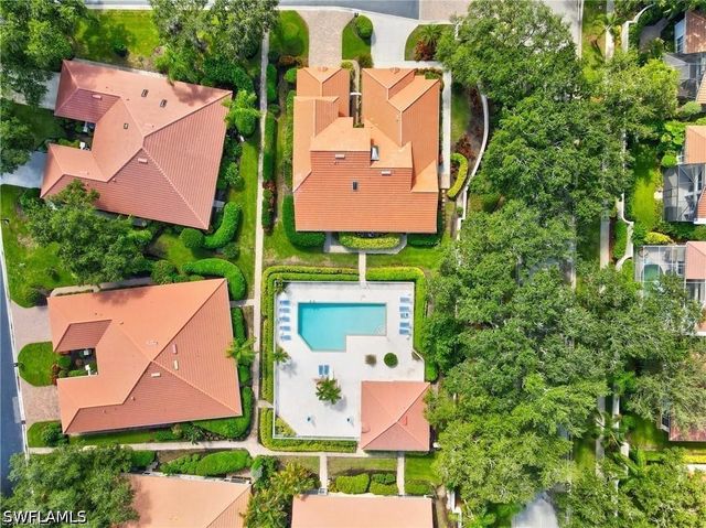 181 Napa Ridge RD E 35, Naples, FL 34119
