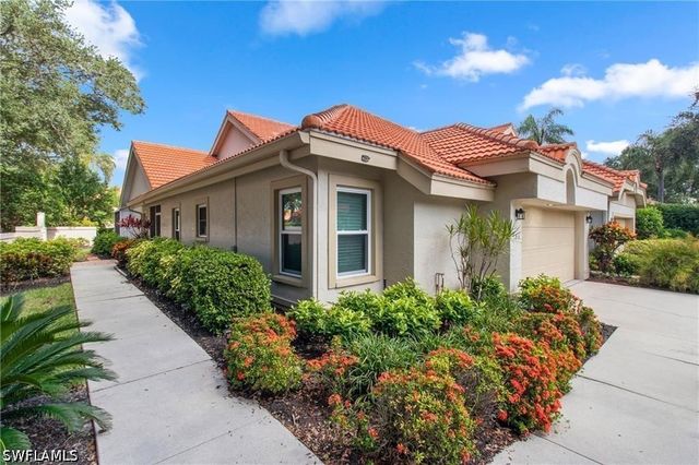 181 Napa Ridge RD E 35, Naples, FL 34119
