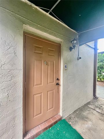 2161 NE 42nd St 6, Lighthouse Point, FL 33064