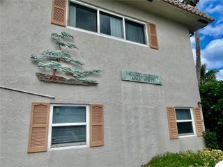 2161 NE 42nd St 6, Lighthouse Point, FL 33064