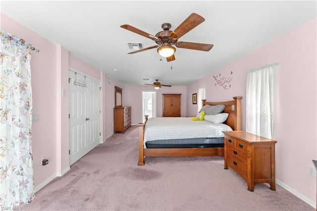 1128 SW 41st TER, Cape Coral, FL 33914