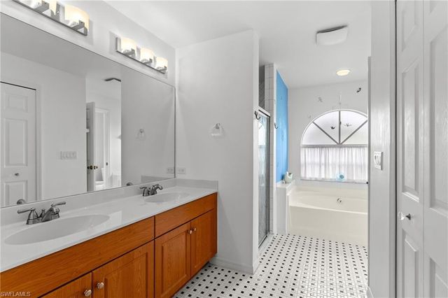 1128 SW 41st TER, Cape Coral, FL 33914