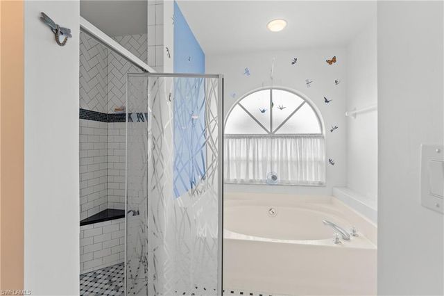 1128 SW 41st TER, Cape Coral, FL 33914