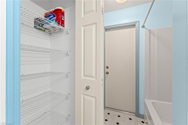 1128 SW 41st TER, Cape Coral, FL 33914