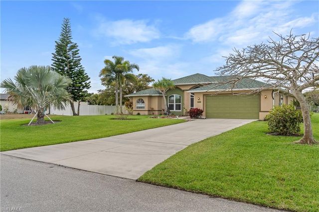 1128 SW 41st TER, Cape Coral, FL 33914