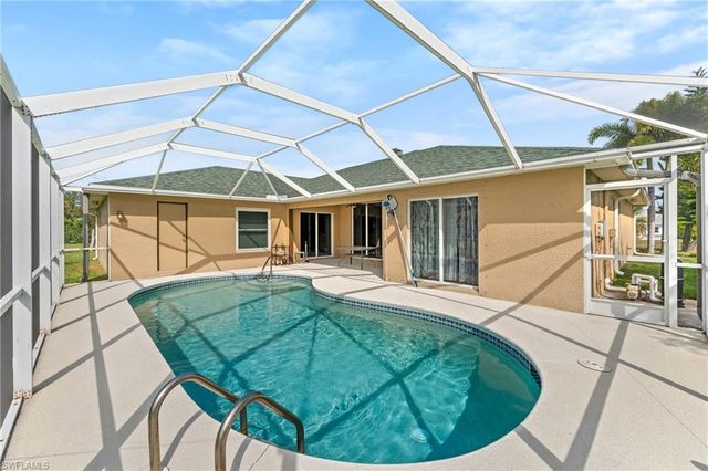 1128 SW 41st TER, Cape Coral, FL 33914