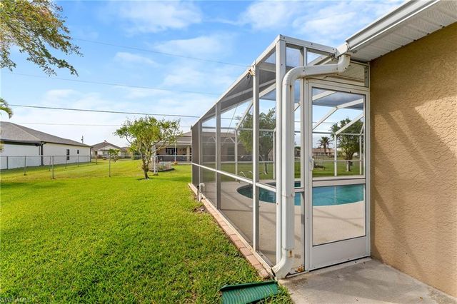 1128 SW 41st TER, Cape Coral, FL 33914