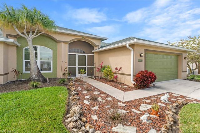 1128 SW 41st TER, Cape Coral, FL 33914