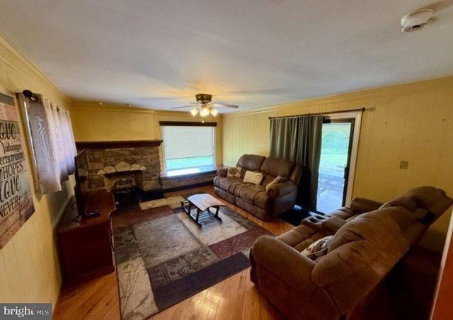 24 BEARDSLEE RD, Millstone, NJ 08844