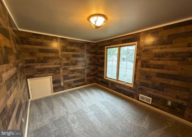 24 BEARDSLEE RD, Millstone, NJ 08844