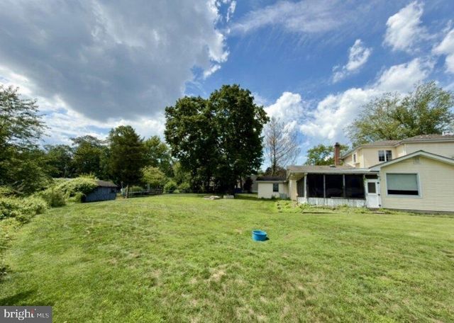 24 BEARDSLEE RD, Millstone, NJ 08844