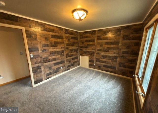 24 BEARDSLEE RD, Millstone, NJ 08844