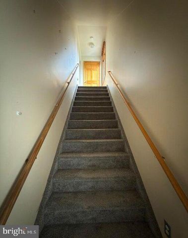 24 BEARDSLEE RD, Millstone, NJ 08844
