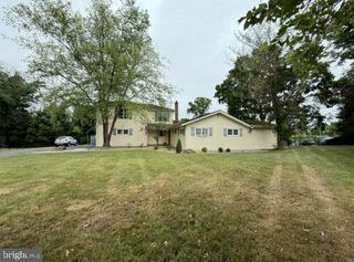 24 BEARDSLEE RD, Millstone, NJ 08844