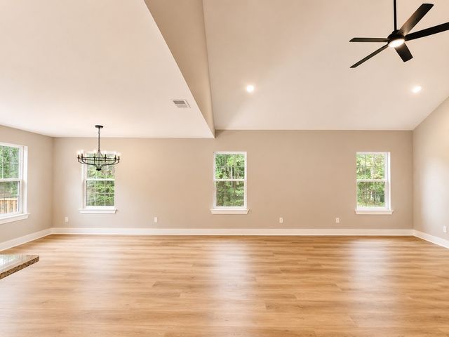1116 Manley Loop, Dickson, TN 37055