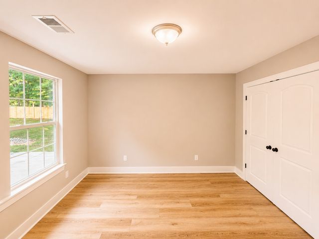 1116 Manley Loop, Dickson, TN 37055