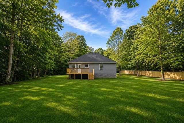 1116 Manley Loop, Dickson, TN 37055