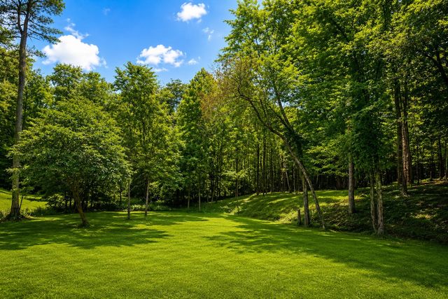 1116 Manley Loop, Dickson, TN 37055