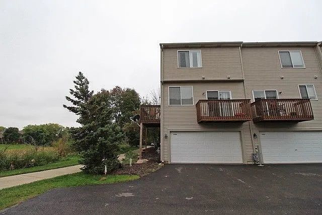 1059 ELLSWORTH Drive, Grayslake, IL 60030