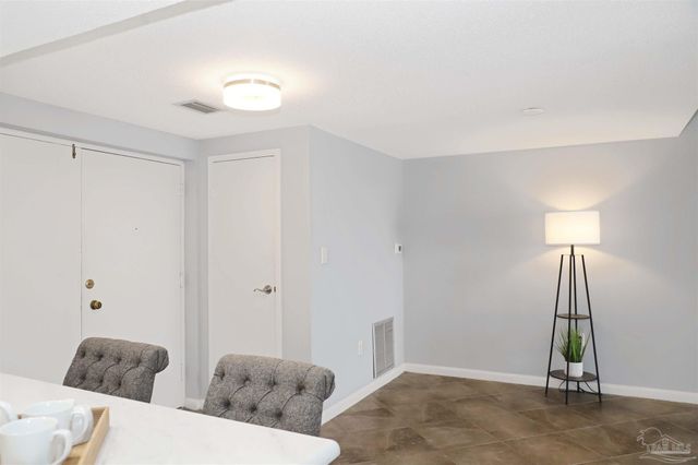 615 Bayshore Dr 803, Pensacola, FL 32507