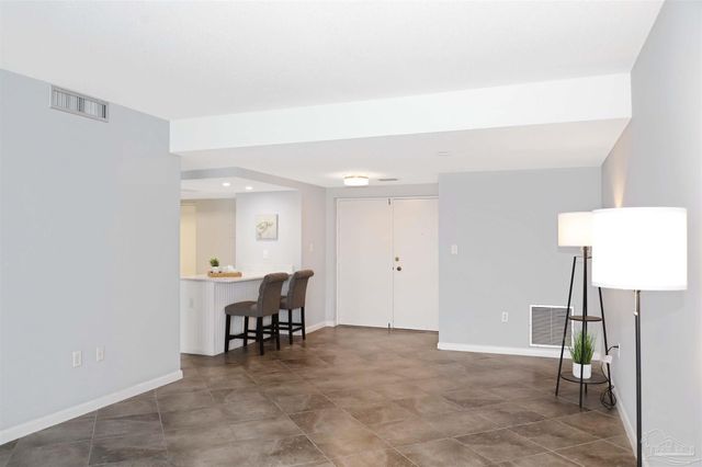 615 Bayshore Dr 803, Pensacola, FL 32507