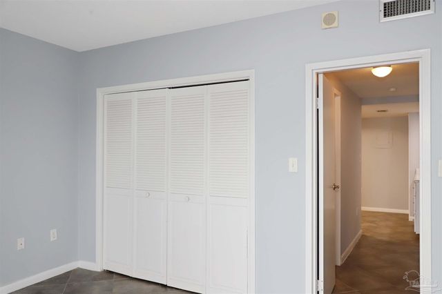 615 Bayshore Dr 803, Pensacola, FL 32507