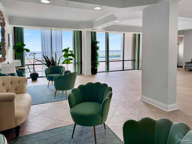 615 Bayshore Dr 803, Pensacola, FL 32507