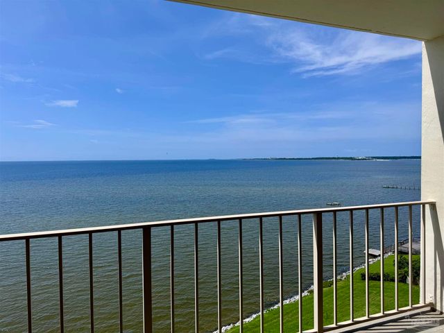 615 Bayshore Dr 803, Pensacola, FL 32507