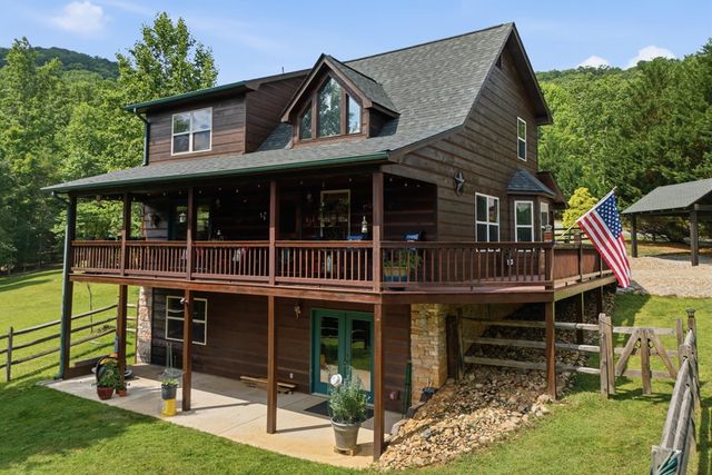 365 Sweetbay Drive, Blairsville, GA 30512