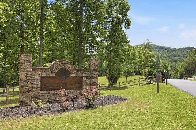 365 Sweetbay Drive, Blairsville, GA 30512
