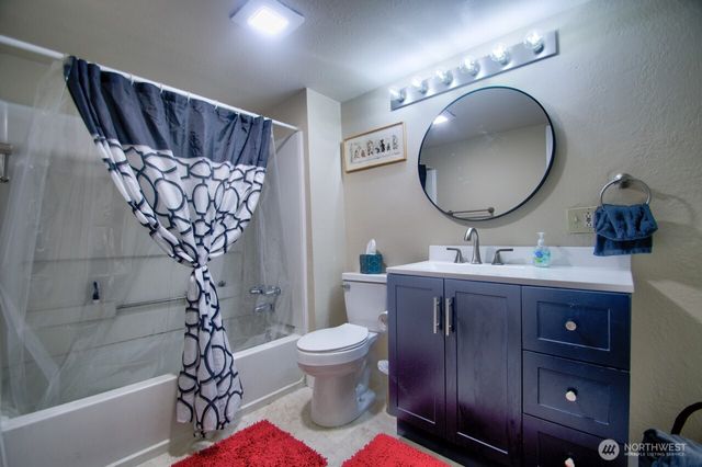 1422 Brawne Avenue NW, Olympia, WA 98502