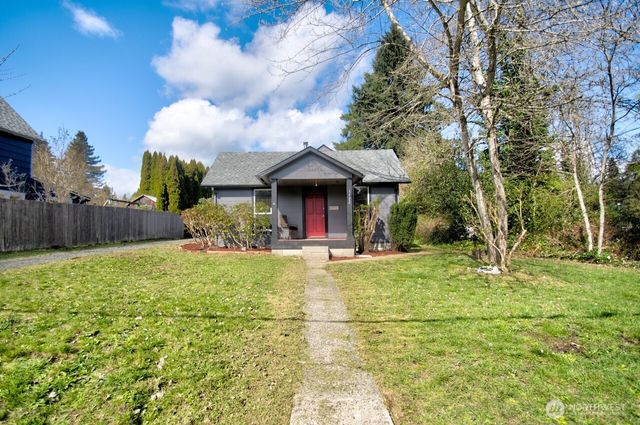 1422 Brawne Avenue NW, Olympia, WA 98502