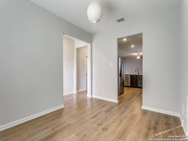 9219 Foxing Blf, Converse, TX 78109