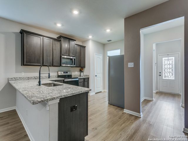 9219 Foxing Blf, Converse, TX 78109