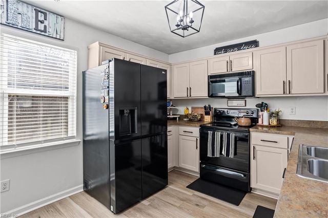 2509 Lanier ST, Chesapeake, VA 23324