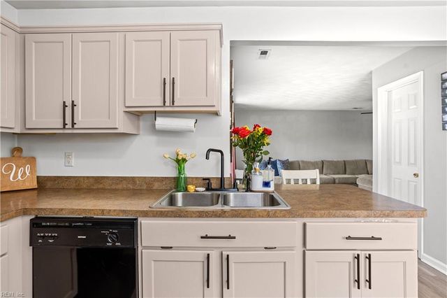 2509 Lanier ST, Chesapeake, VA 23324