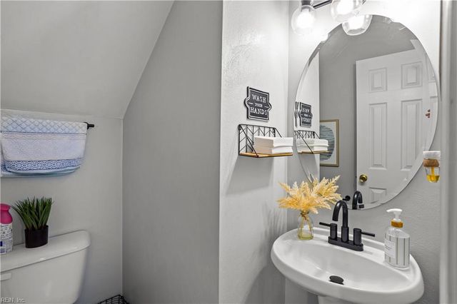 2509 Lanier ST, Chesapeake, VA 23324