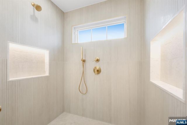 12 Cameron Road, Tenafly, NJ 07670