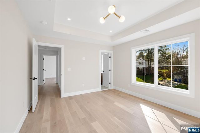 12 Cameron Road, Tenafly, NJ 07670