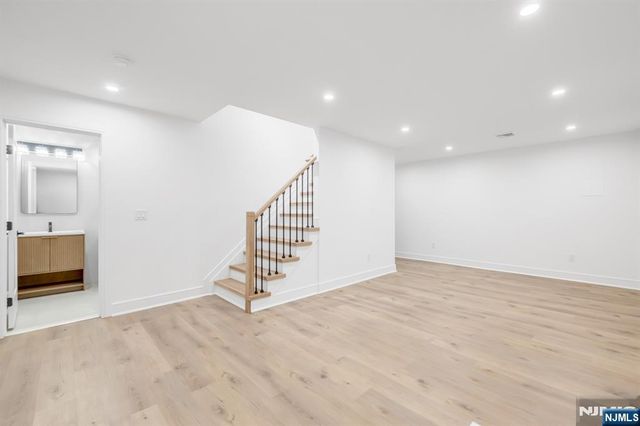 12 Cameron Road, Tenafly, NJ 07670