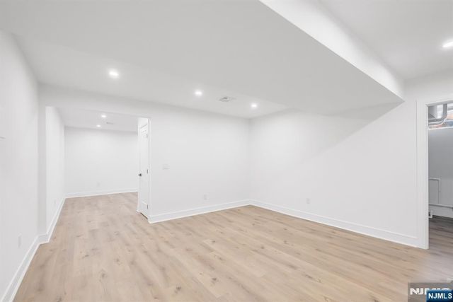 12 Cameron Road, Tenafly, NJ 07670