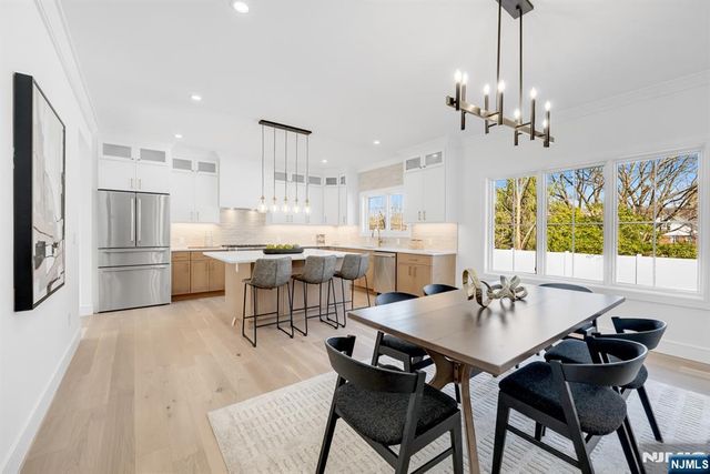 12 Cameron Road, Tenafly, NJ 07670