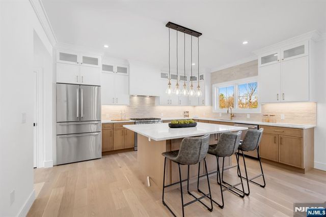 12 Cameron Road, Tenafly, NJ 07670