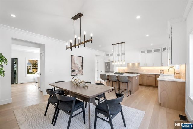 12 Cameron Road, Tenafly, NJ 07670