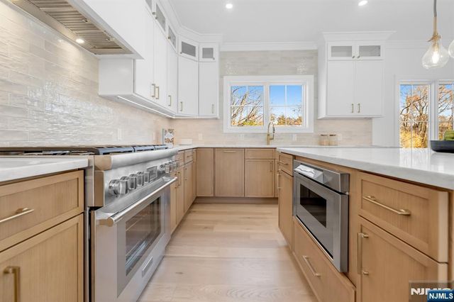 12 Cameron Road, Tenafly, NJ 07670