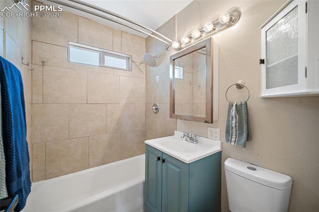 323 Mount View Lane, Fountain, CO 80817