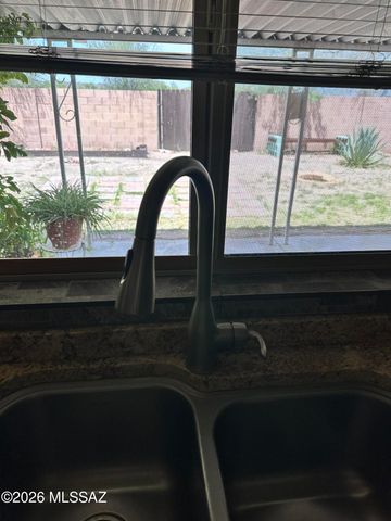 2548 W Vereda De La Tierra, Tucson, AZ 85746
