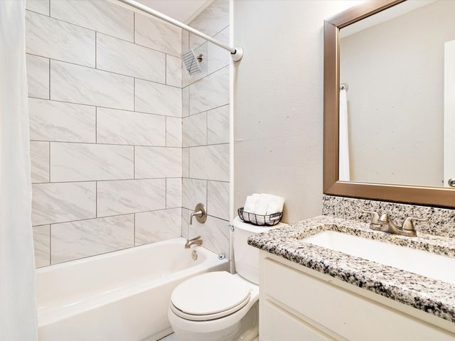 1813 Martel Avenue, Fort Worth, TX 76103